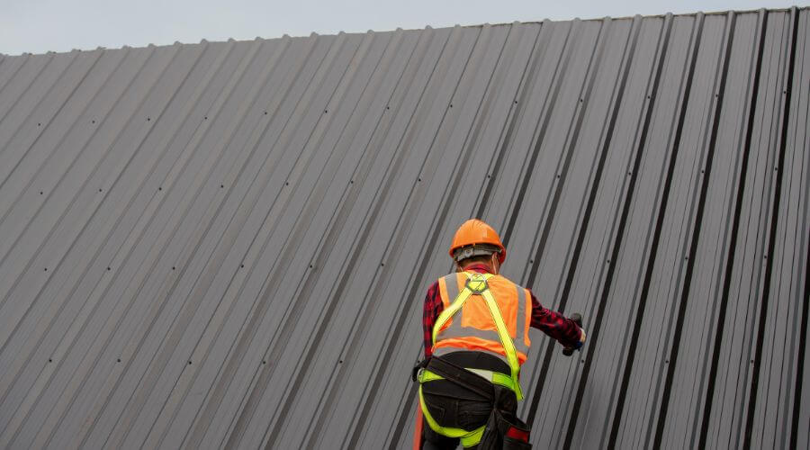 Professional gutter cleaning in Catonsville, MD